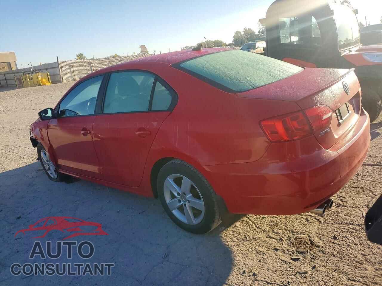 VOLKSWAGEN JETTA 2011 - 3VWLL7AJ5BM127862