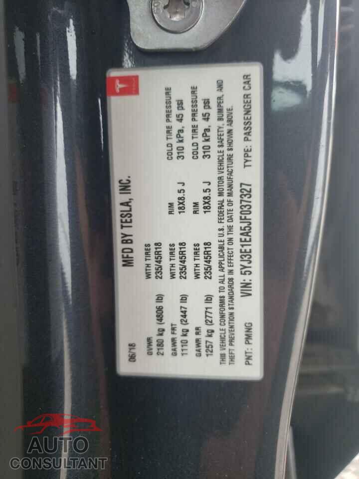 TESLA MODEL 3 2018 - 5YJ3E1EA5JF037327