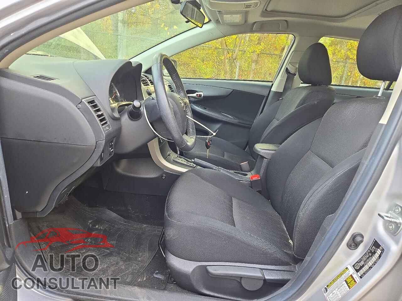 TOYOTA COROLLA 2011 - 2T1BU4EE0BC548873