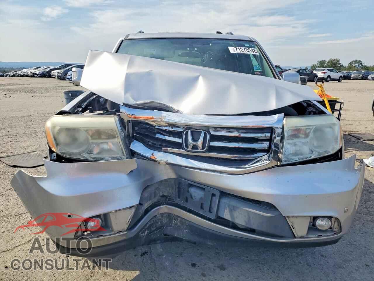 HONDA PILOT 2015 - 5FNYF4H91FB004161