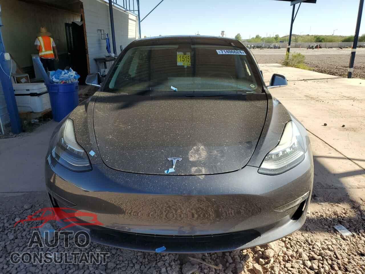 TESLA MODEL 3 2020 - 5YJ3E1EA2LF705233