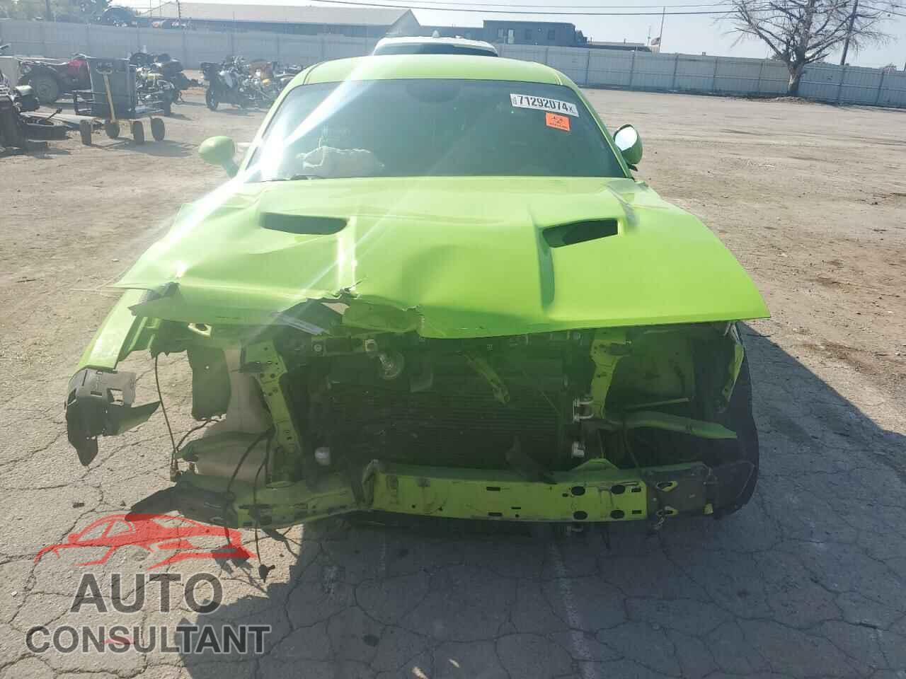 DODGE CHALLENGER 2015 - 2C3CDZAT3FH822282