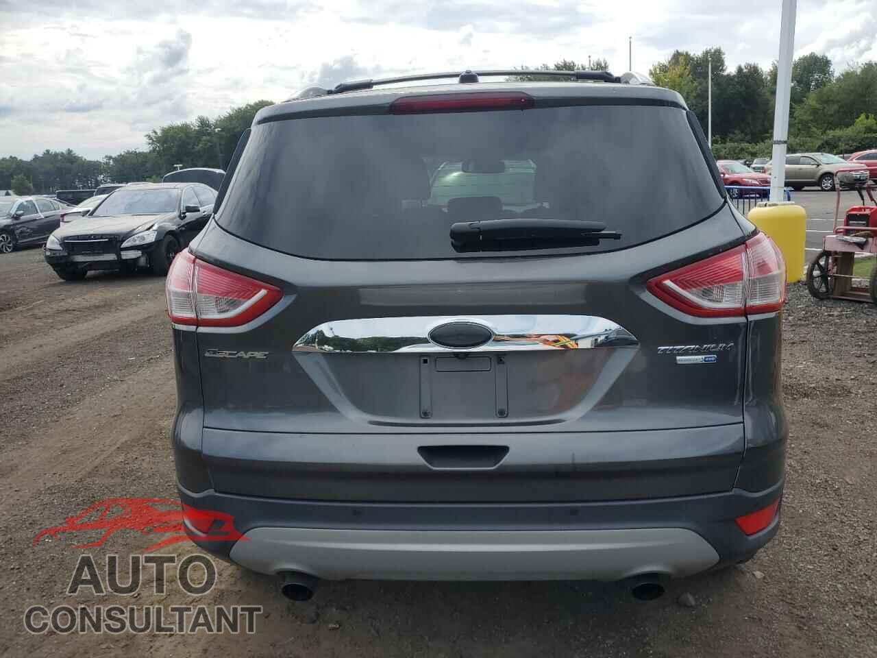 FORD ESCAPE 2015 - 1FMCU9J96FUC19111