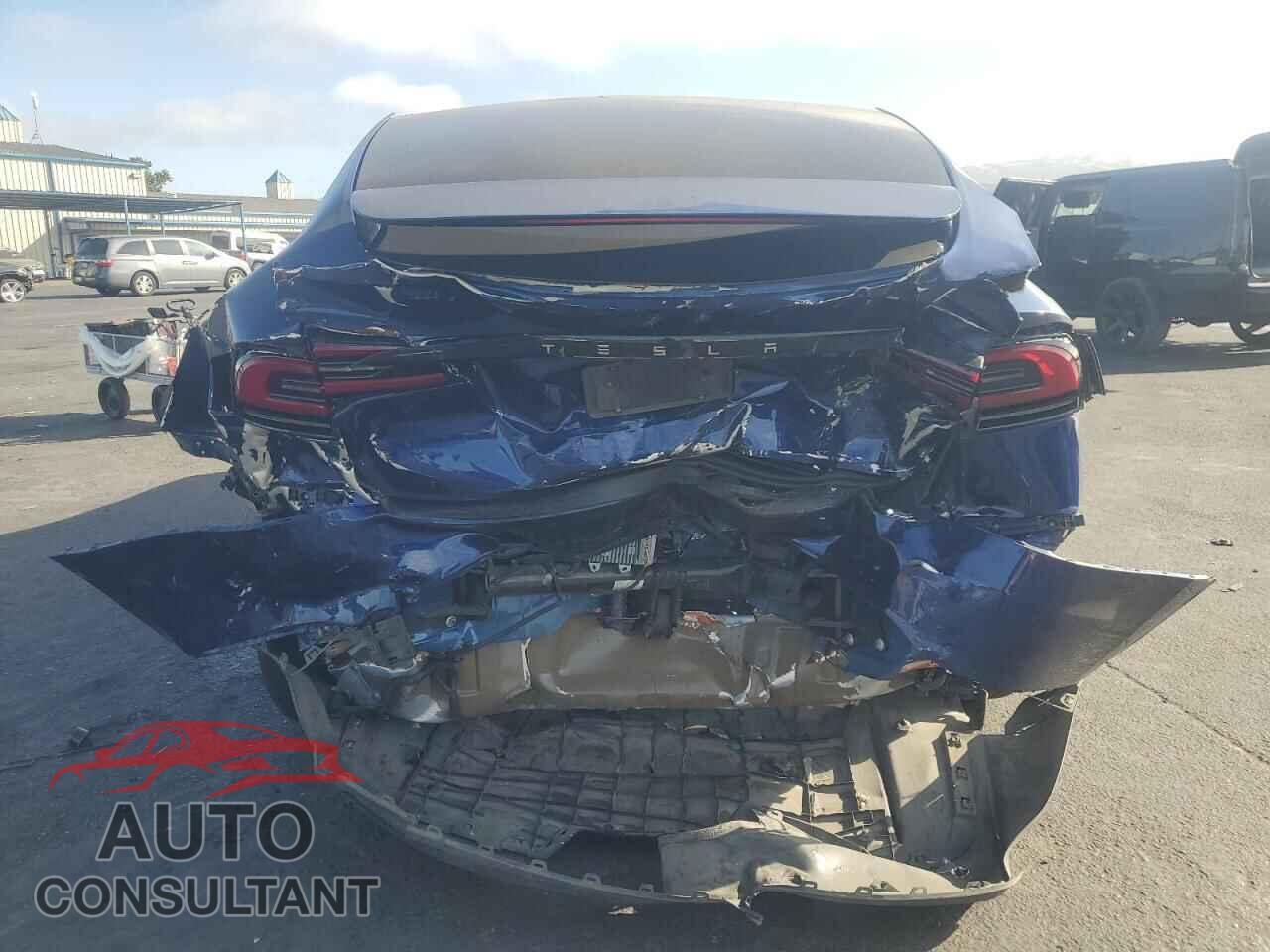 TESLA MODEL X 2023 - 7SAXCBE59PF400272