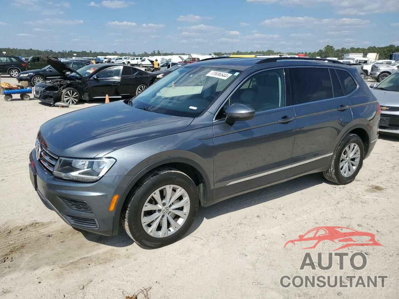 VOLKSWAGEN TIGUAN 2018 - 3VV3B7AX5JM162797