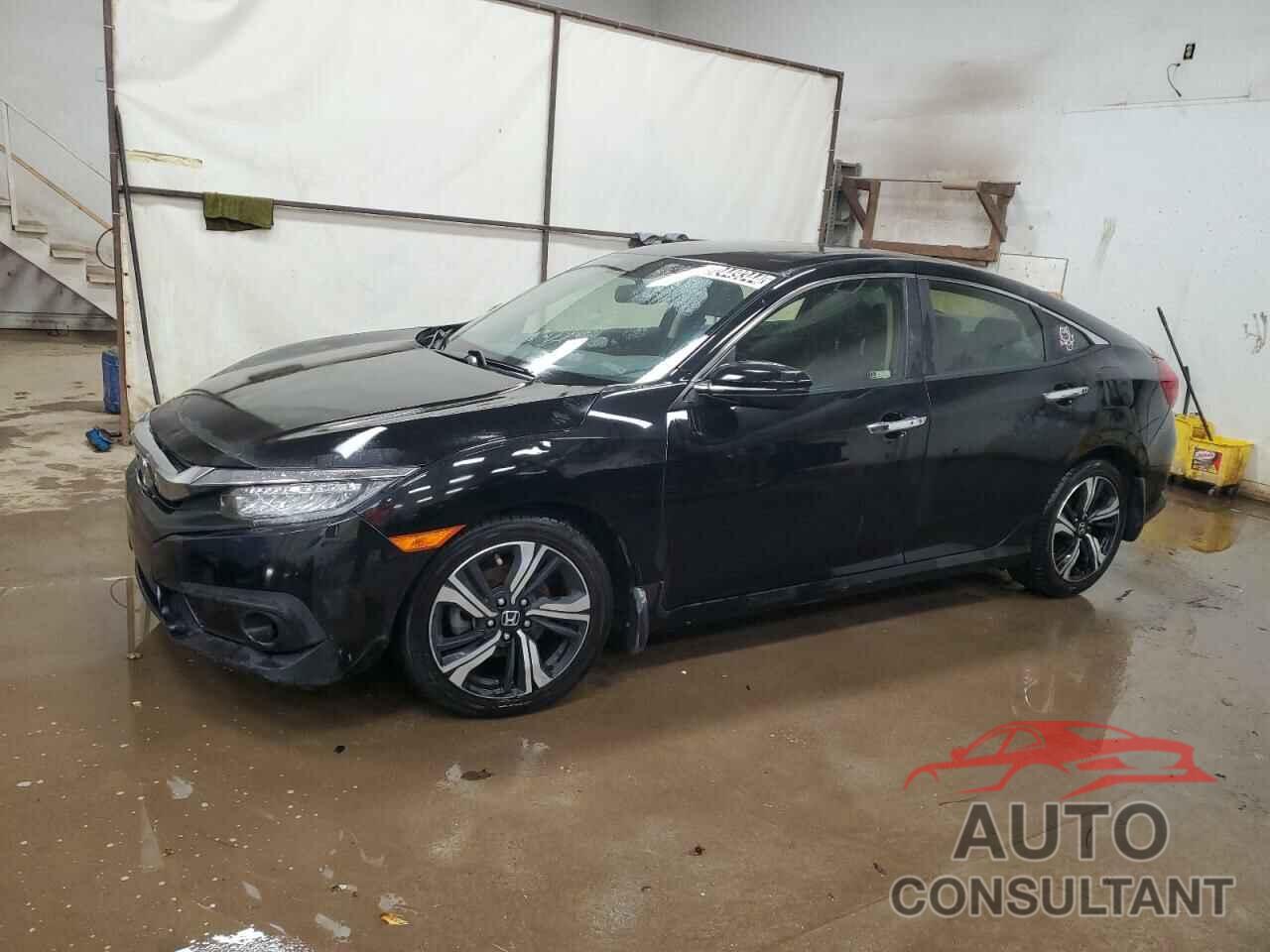 HONDA CIVIC 2018 - JHMFC1F98JX021117