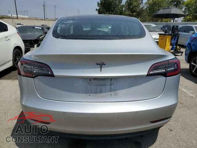 TESLA MODEL 3 2018 - 5YJ3E1EA2JF060967