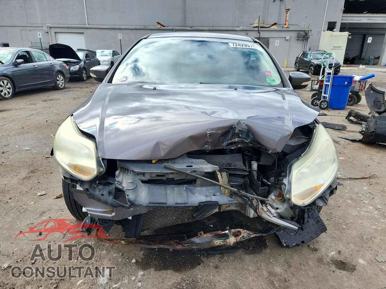 FORD FOCUS 2013 - 1FADP3F28DL217734