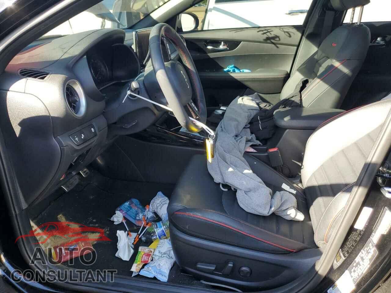 KIA FORTE 2023 - 3KPF44AC7PE683962