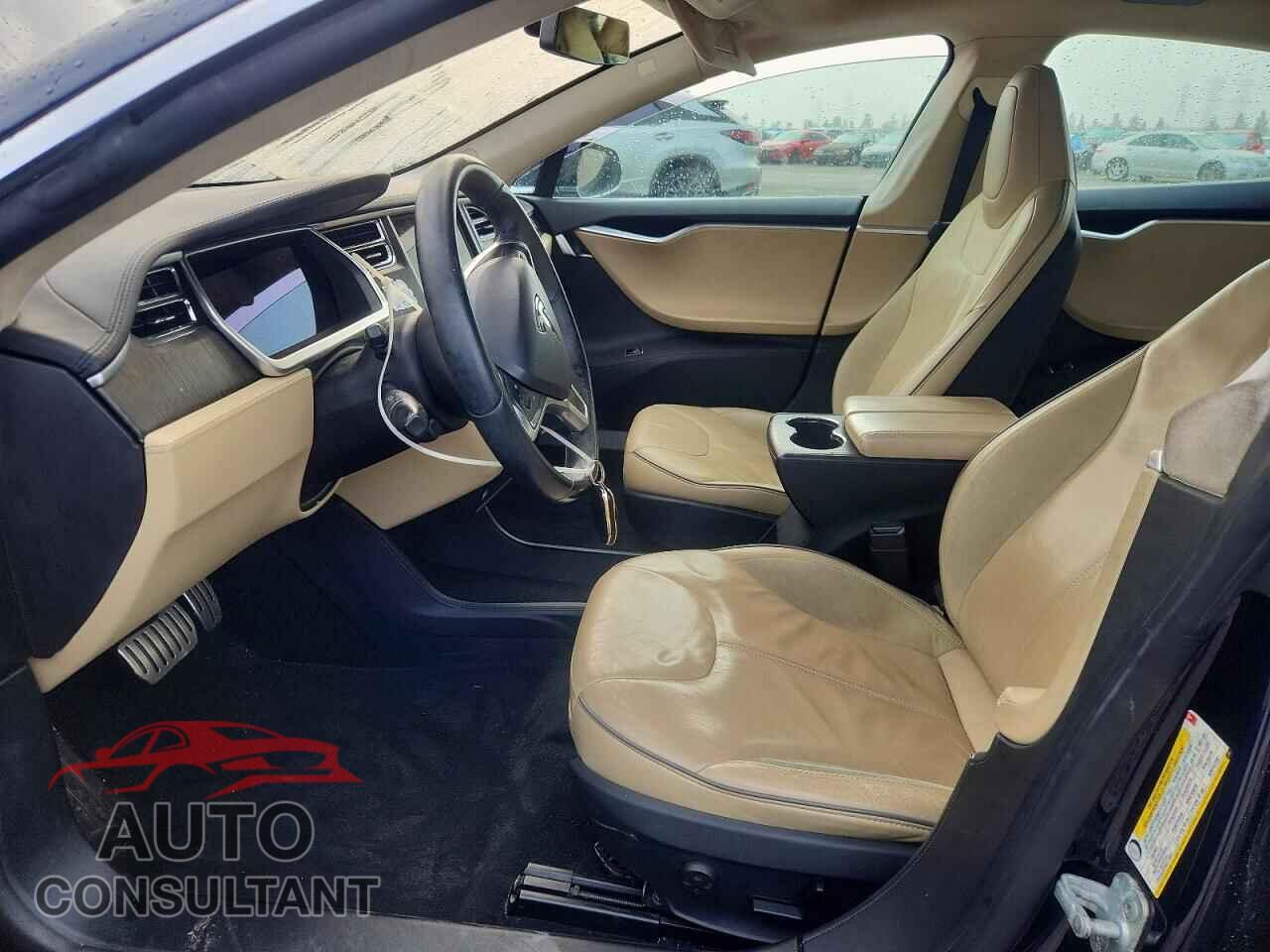 TESLA MODEL S 2013 - 5YJSA1CP1DFP09872