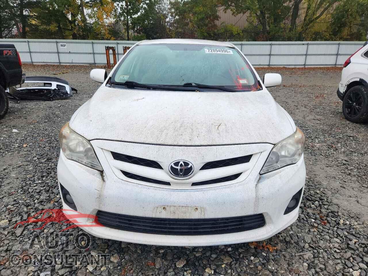 TOYOTA COROLLA 2011 - 2T1BU4EE8BC746858