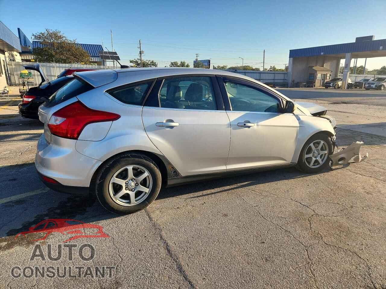 FORD FOCUS 2013 - 1FADP3N26DL306901