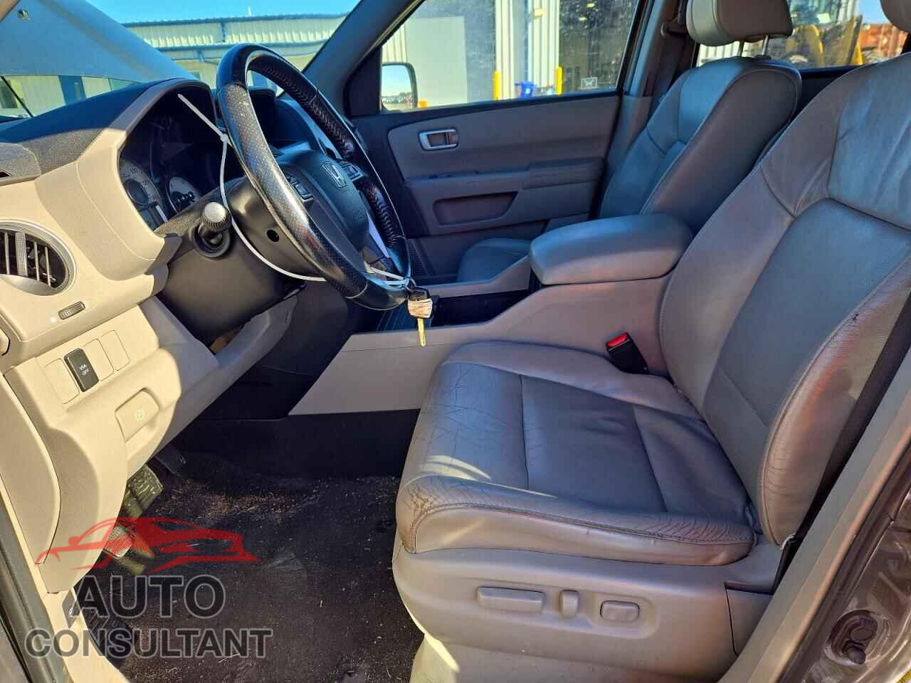 HONDA PILOT 2011 - 5FNYF3H52BB032889