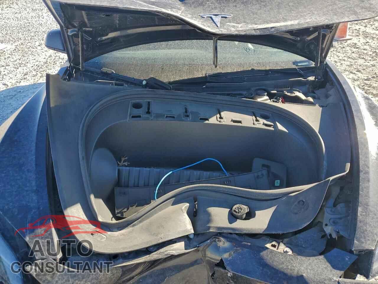 TESLA MODEL 3 2024 - 5YJ3E1EB4RF758730