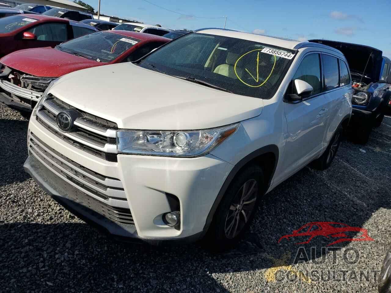 TOYOTA HIGHLANDER 2017 - 5TDKZRFH7HS523427