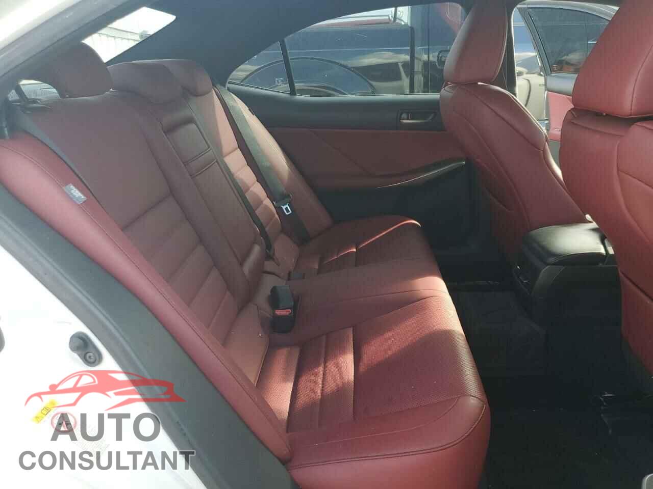 LEXUS IS 2017 - JTHBE1D2XH5031233