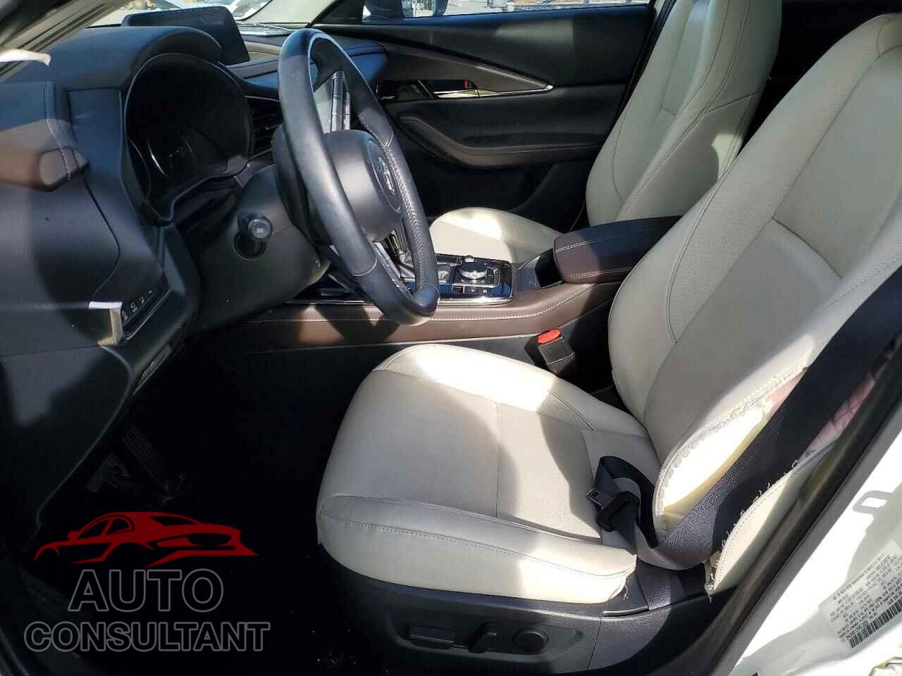 MAZDA CX30 2023 - 3MVDMBEY0PM572255