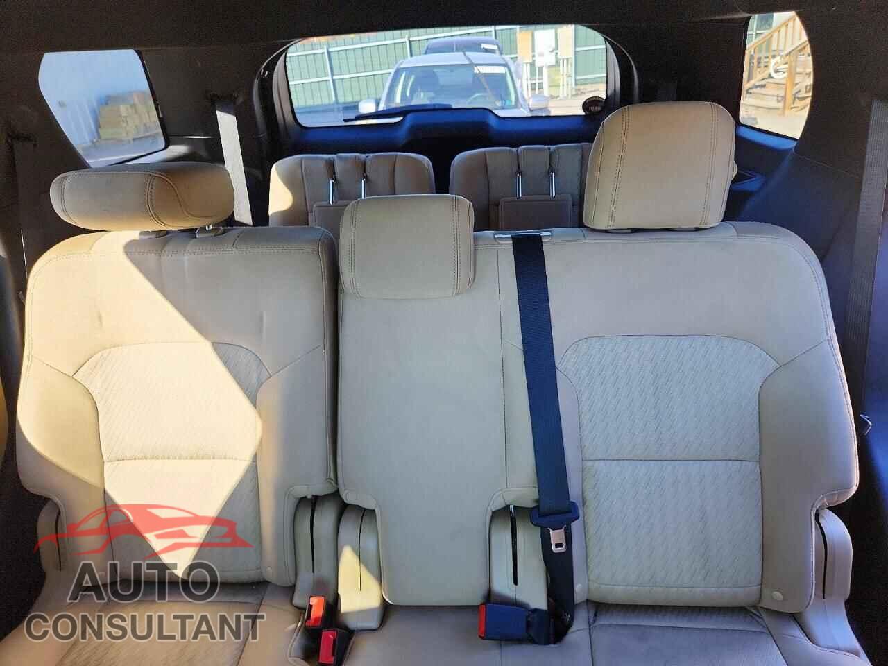 FORD EXPLORER 2016 - 1FM5K8B84GGB08703