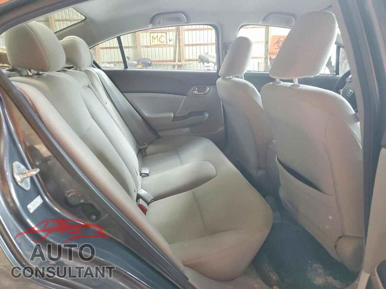 HONDA CIVIC 2012 - 2HGFB2F45CH034768