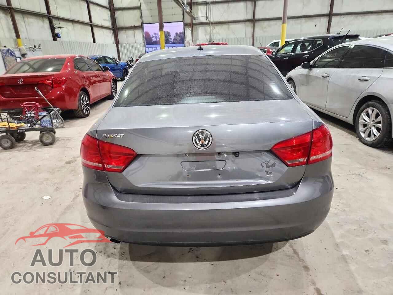 VOLKSWAGEN PASSAT 2012 - 1VWAP7A33CC094604