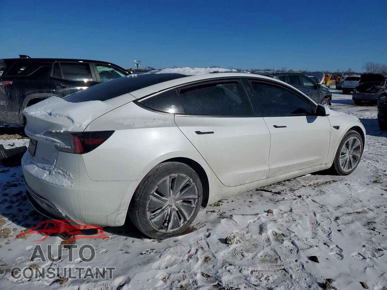 TESLA MODEL 3 2024 - 5YJ3E1EB7RF766241