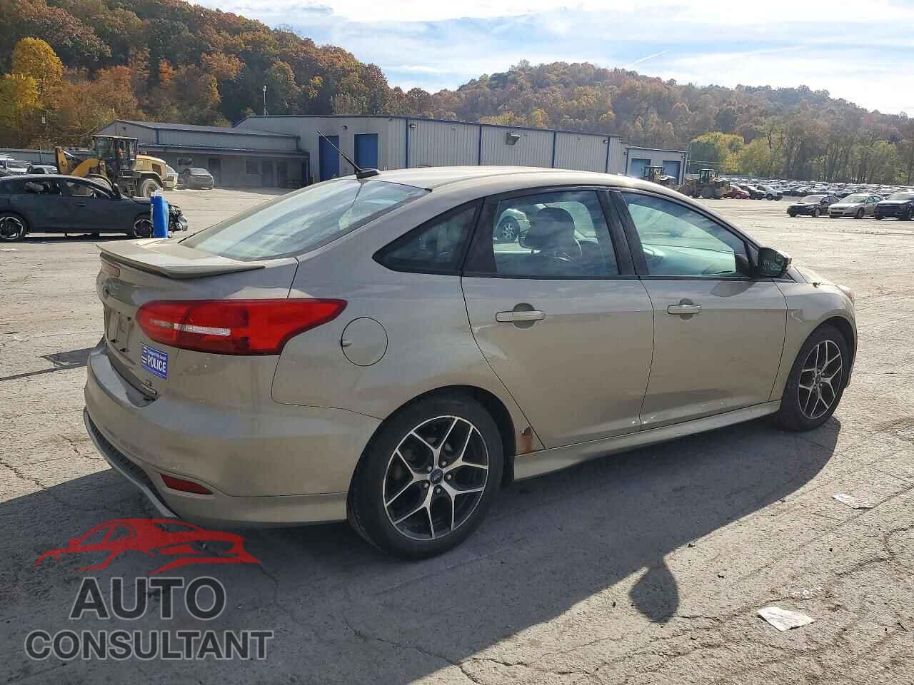 FORD FOCUS 2016 - 1FADP3F25GL261985