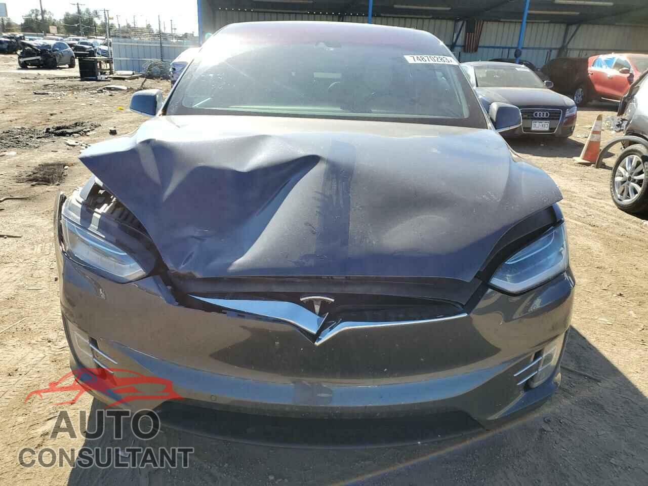 TESLA MODEL X 2016 - 5YJXCBE21GF012892
