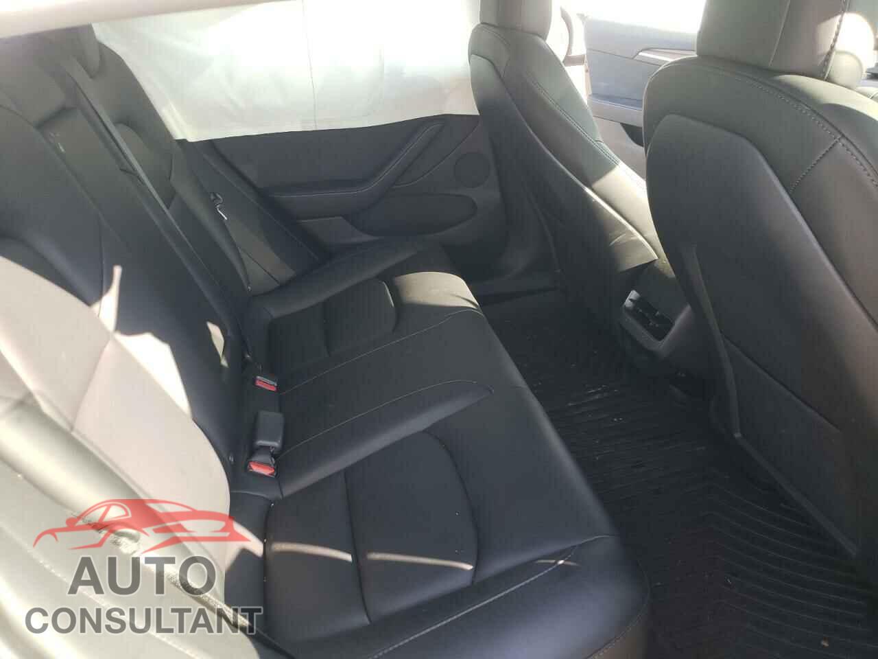 TESLA MODEL 3 2022 - 5YJ3E1EB4NF339156