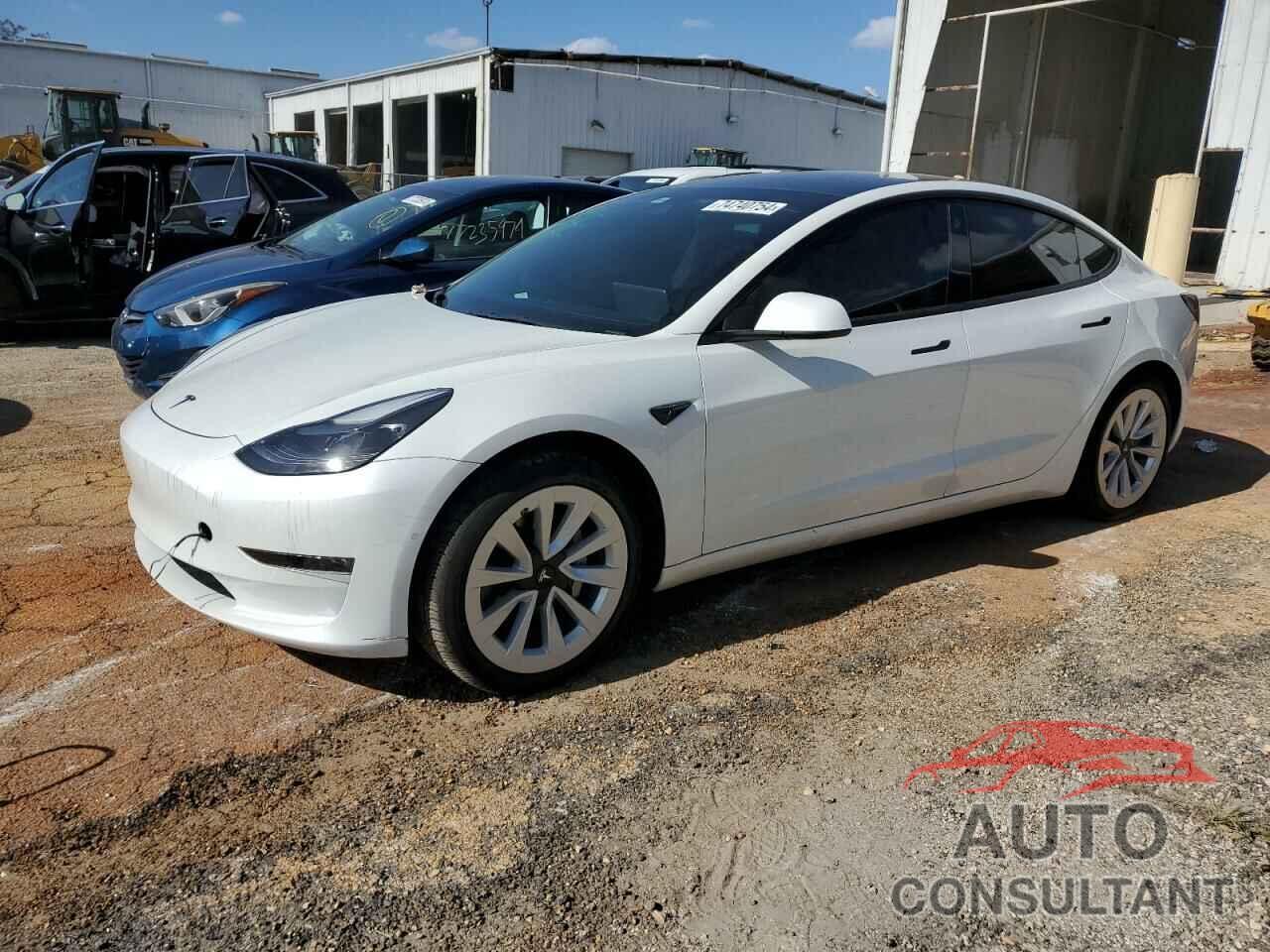 TESLA MODEL 3 2022 - 5YJ3E1EB8NF109684
