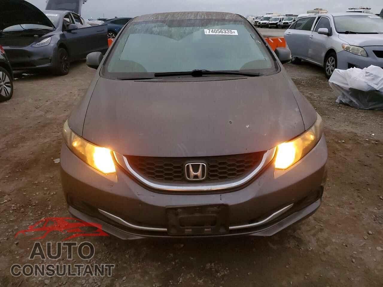 HONDA CIVIC 2013 - 2HGFB2F50DH570179