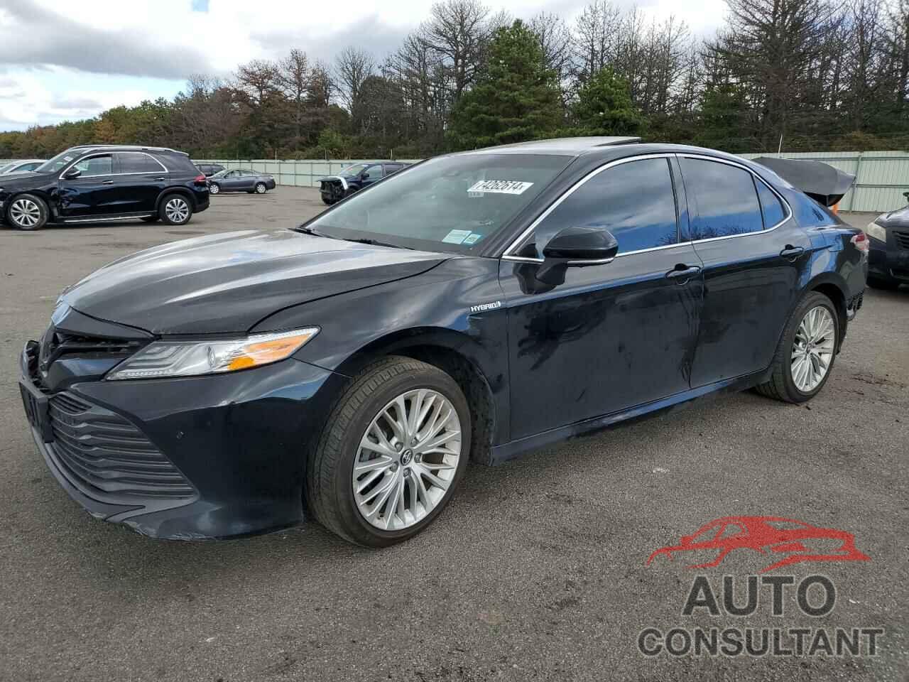 TOYOTA CAMRY 2018 - 4T1B21HK4JU503454