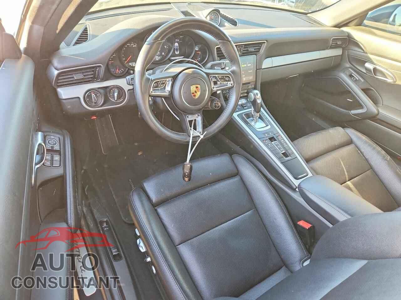PORSCHE 911 2017 - WP0CB2A97HS154852