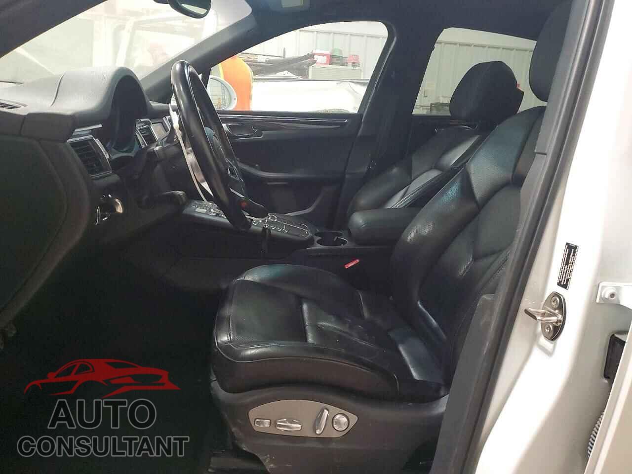 PORSCHE MACAN 2015 - WP1AB2A50FLB56923