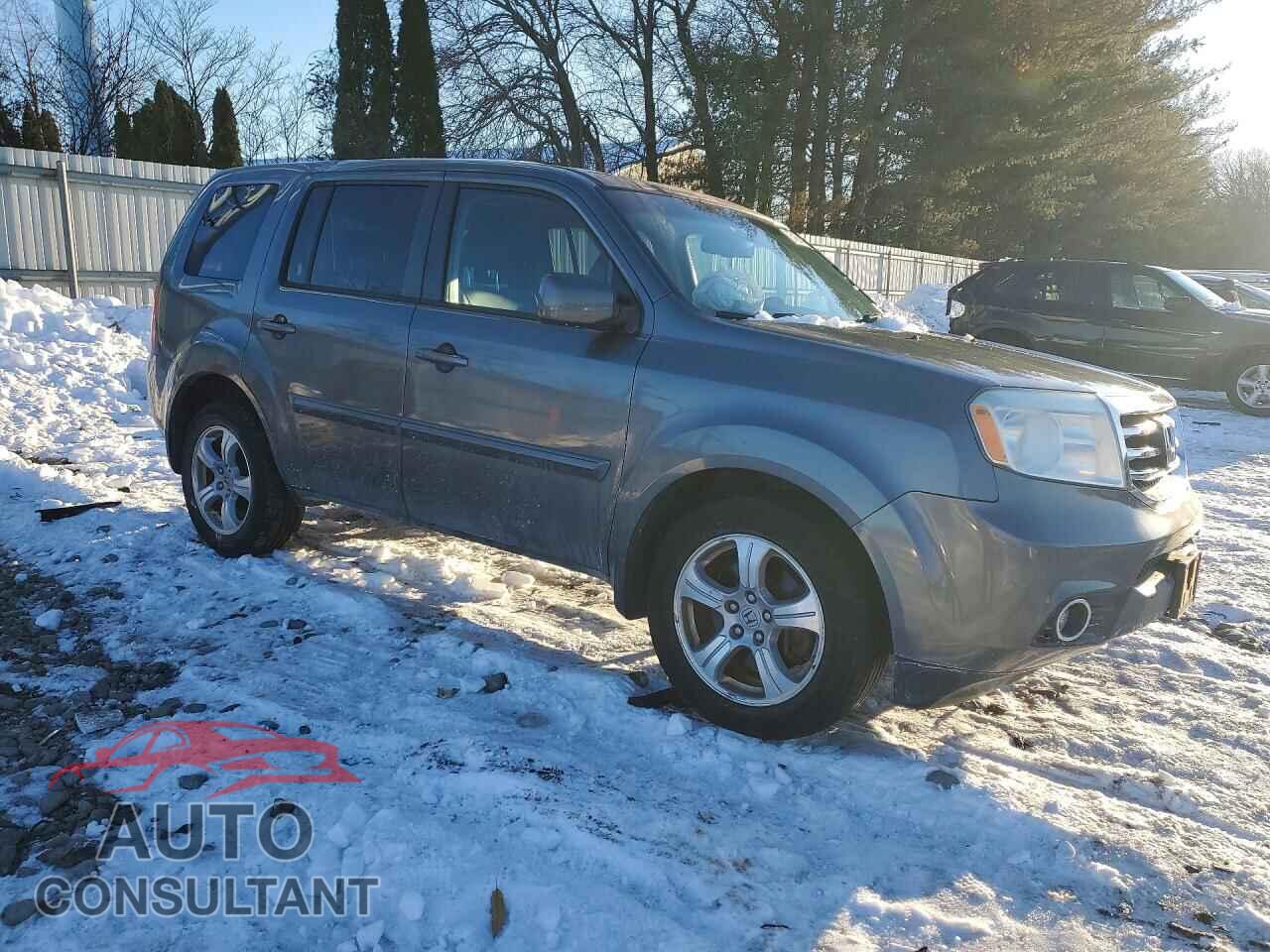 HONDA PILOT 2013 - 5FNYF4H56DB044116