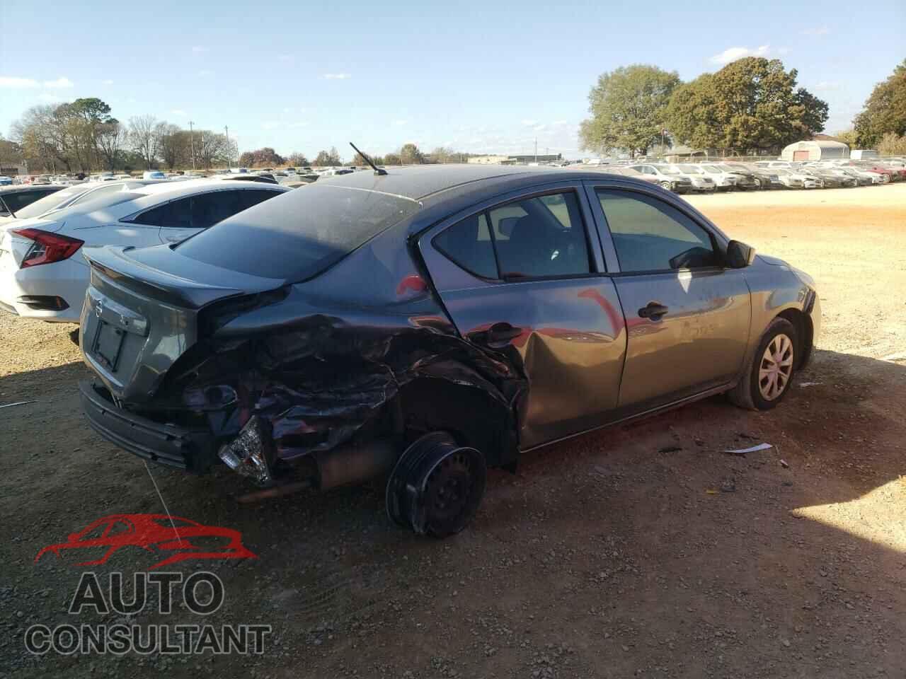 NISSAN VERSA 2017 - 3N1CN7AP1HL852216