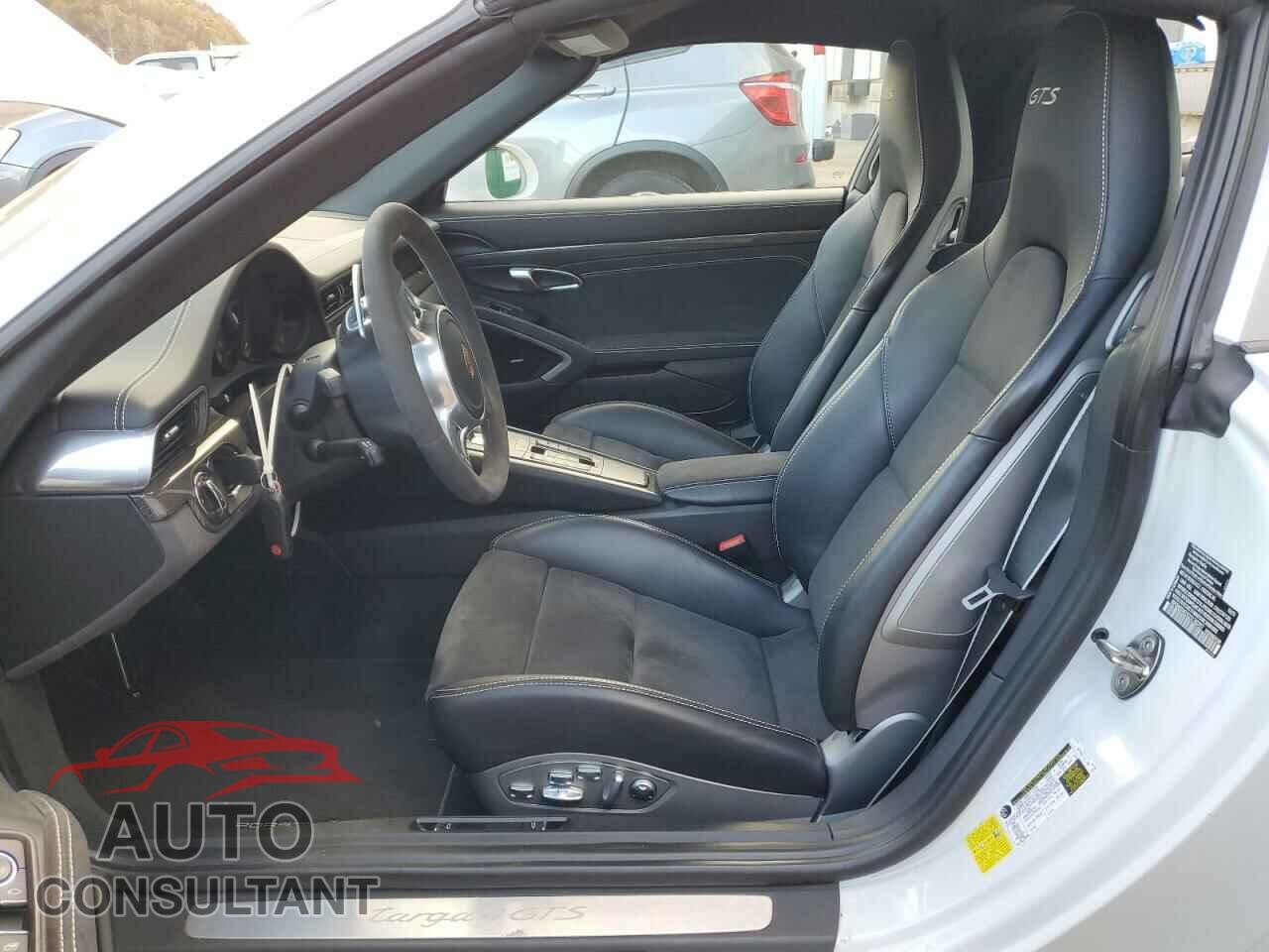 PORSCHE 911 2016 - WP0BB2A93GS136097
