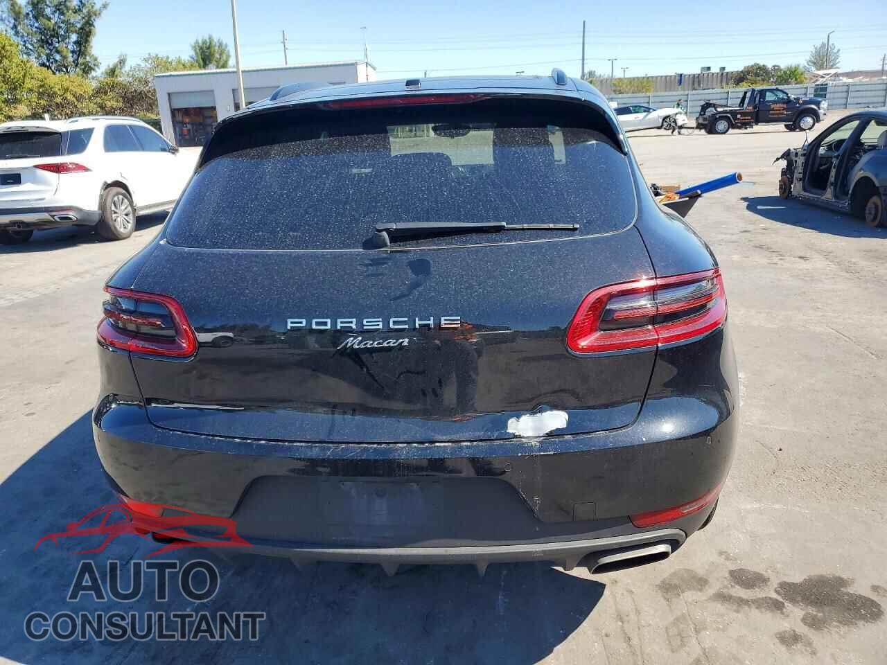 PORSCHE MACAN 2018 - WP1AA2A59JLB11801