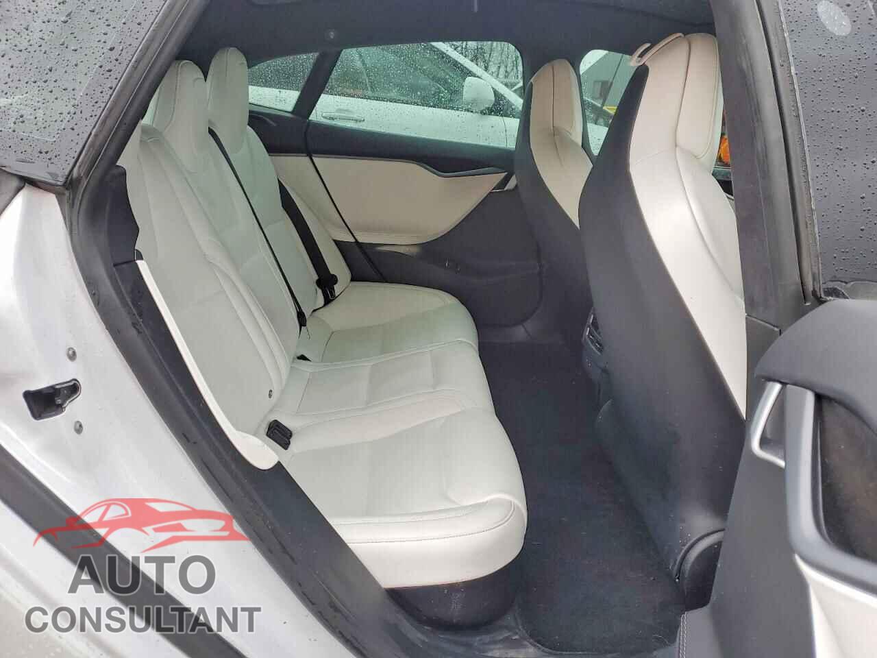 TESLA MODEL S 2018 - 5YJSA1E22JF269724