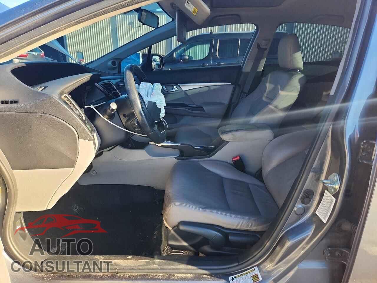 HONDA CIVIC 2013 - 19XFB2F94DE084018