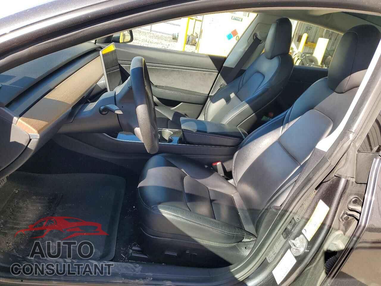 TESLA MODEL 3 2019 - 5YJ3E1EA1KF416150