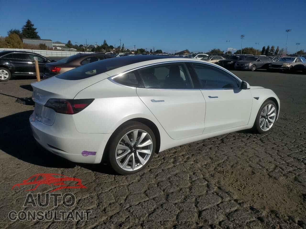 TESLA MODEL 3 2018 - 5YJ3E1EBXJF185837