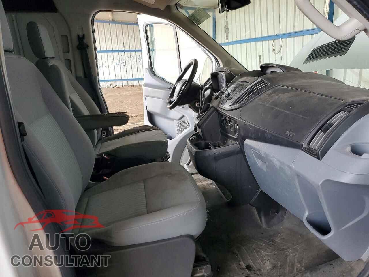 FORD TRANSIT 2017 - 1FTYR1YM2HKB25233