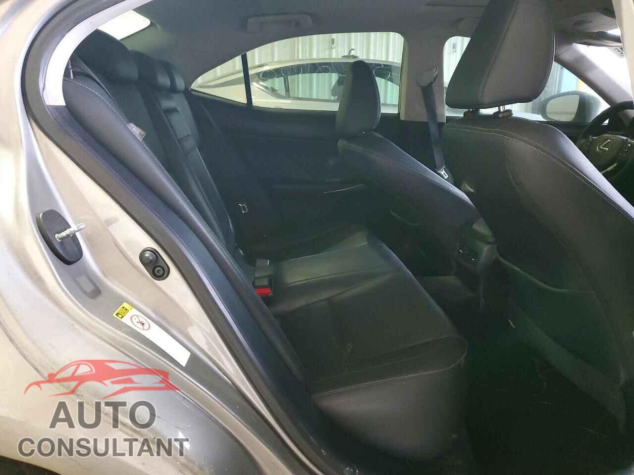LEXUS IS 2014 - JTHCE1D2XE5000628