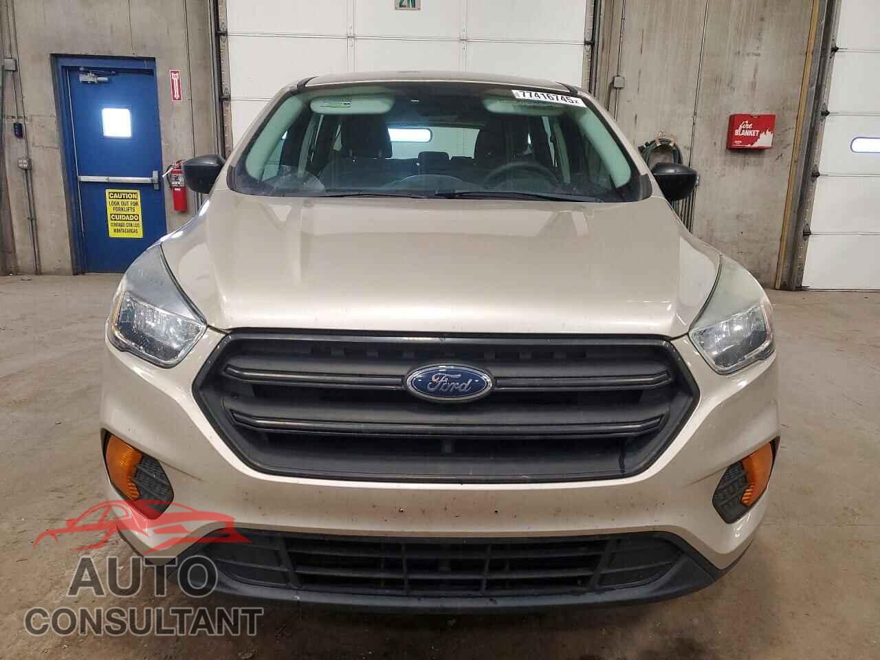 FORD ESCAPE 2017 - 1FMCU0F76HUD56734