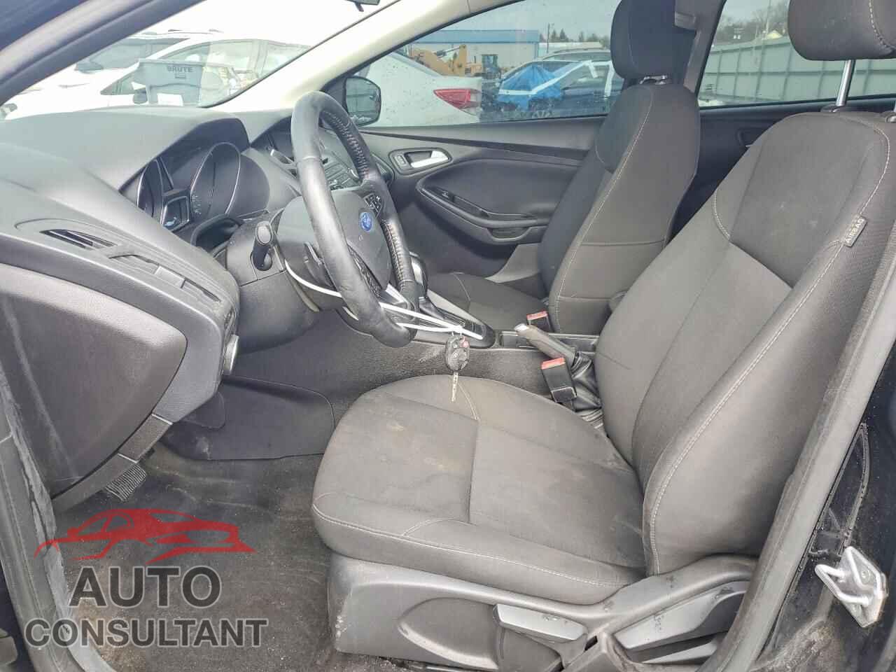 FORD FOCUS 2016 - 1FADP3F21GL367544