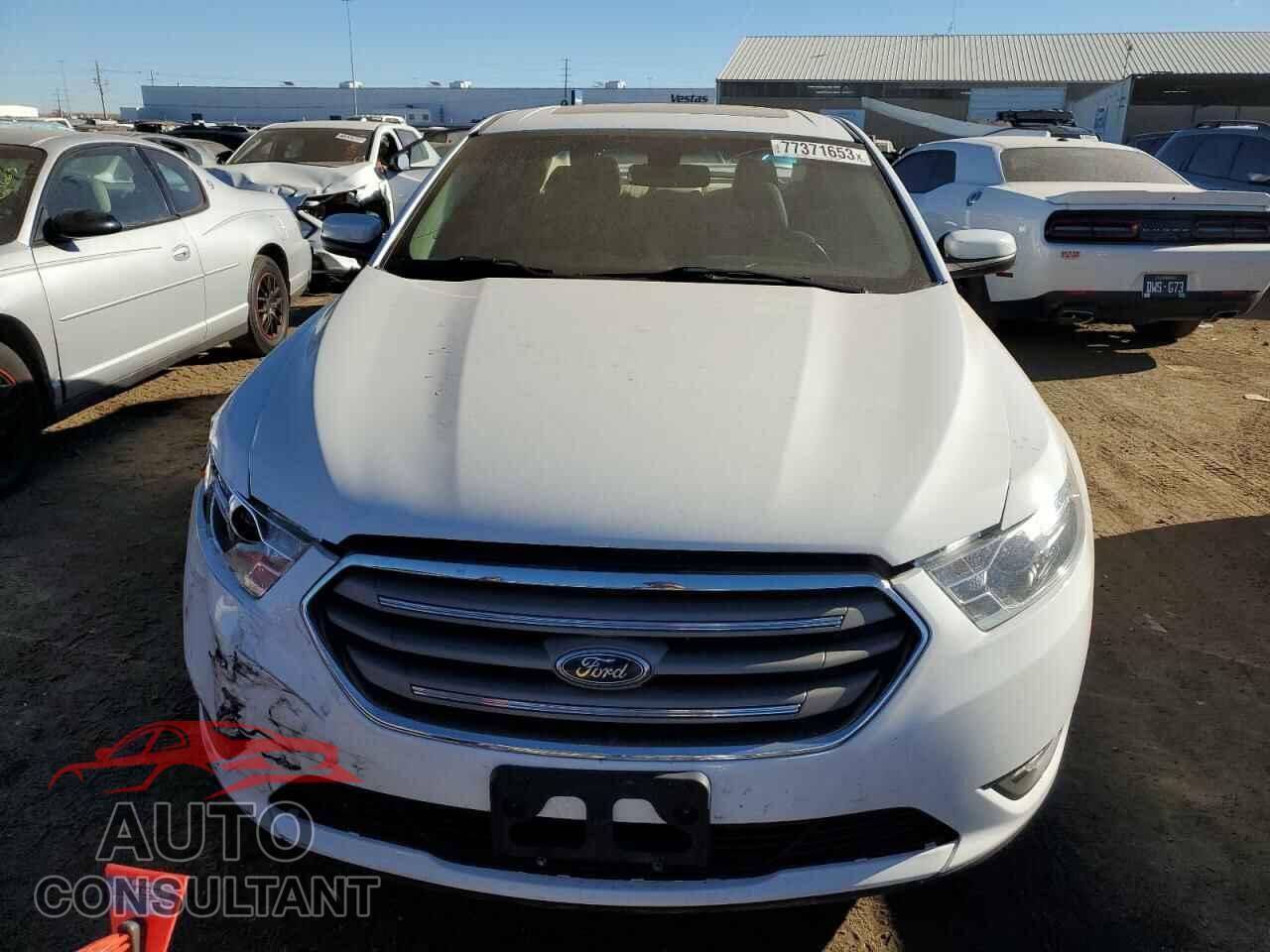 FORD TAURUS 2017 - 1FAHP2H84HG137651