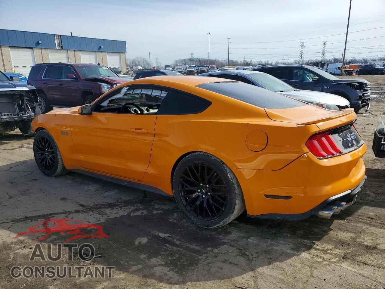 FORD MUSTANG 2018 - 1FA6P8CF2J5135429