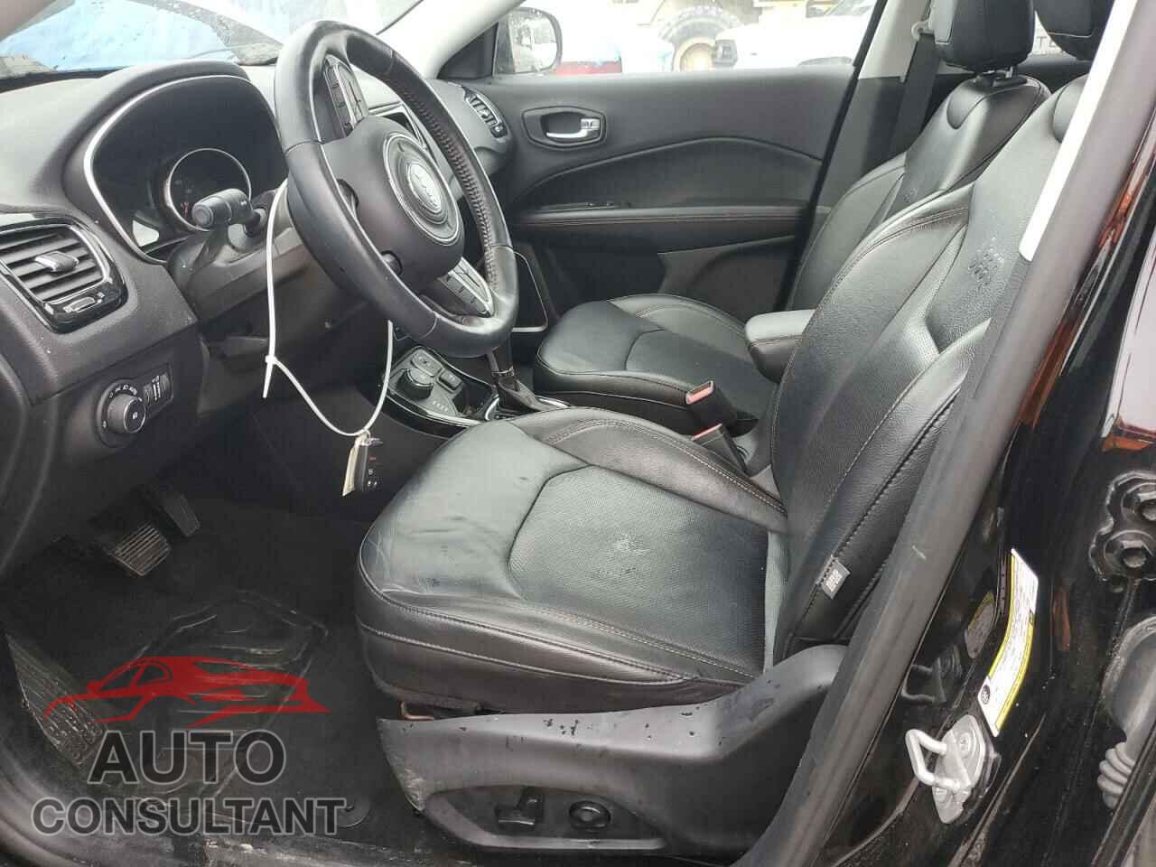 JEEP COMPASS 2018 - 3C4NJDCB7JT245812