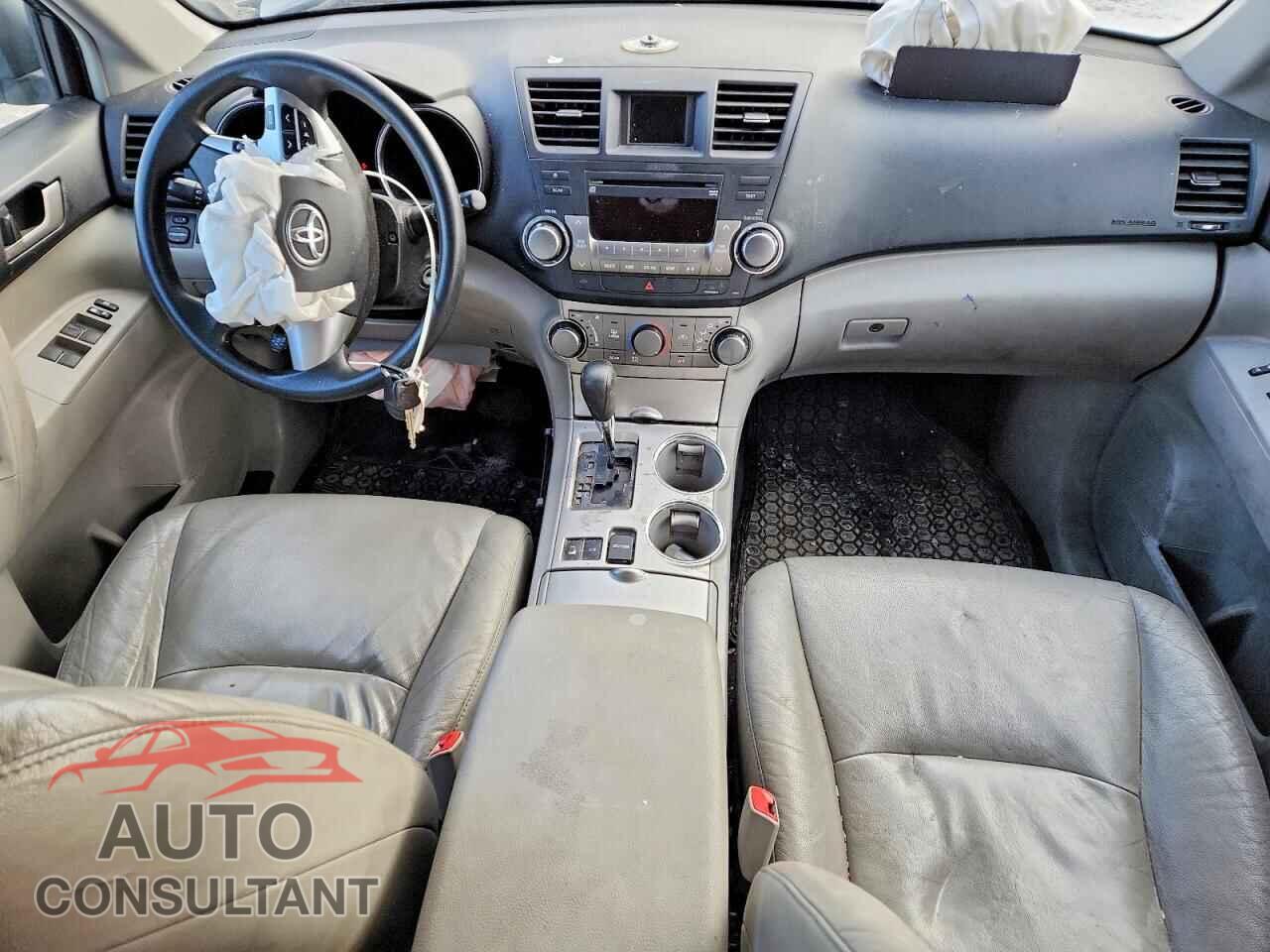 TOYOTA HIGHLANDER 2013 - 5TDBK3EH8DS206026