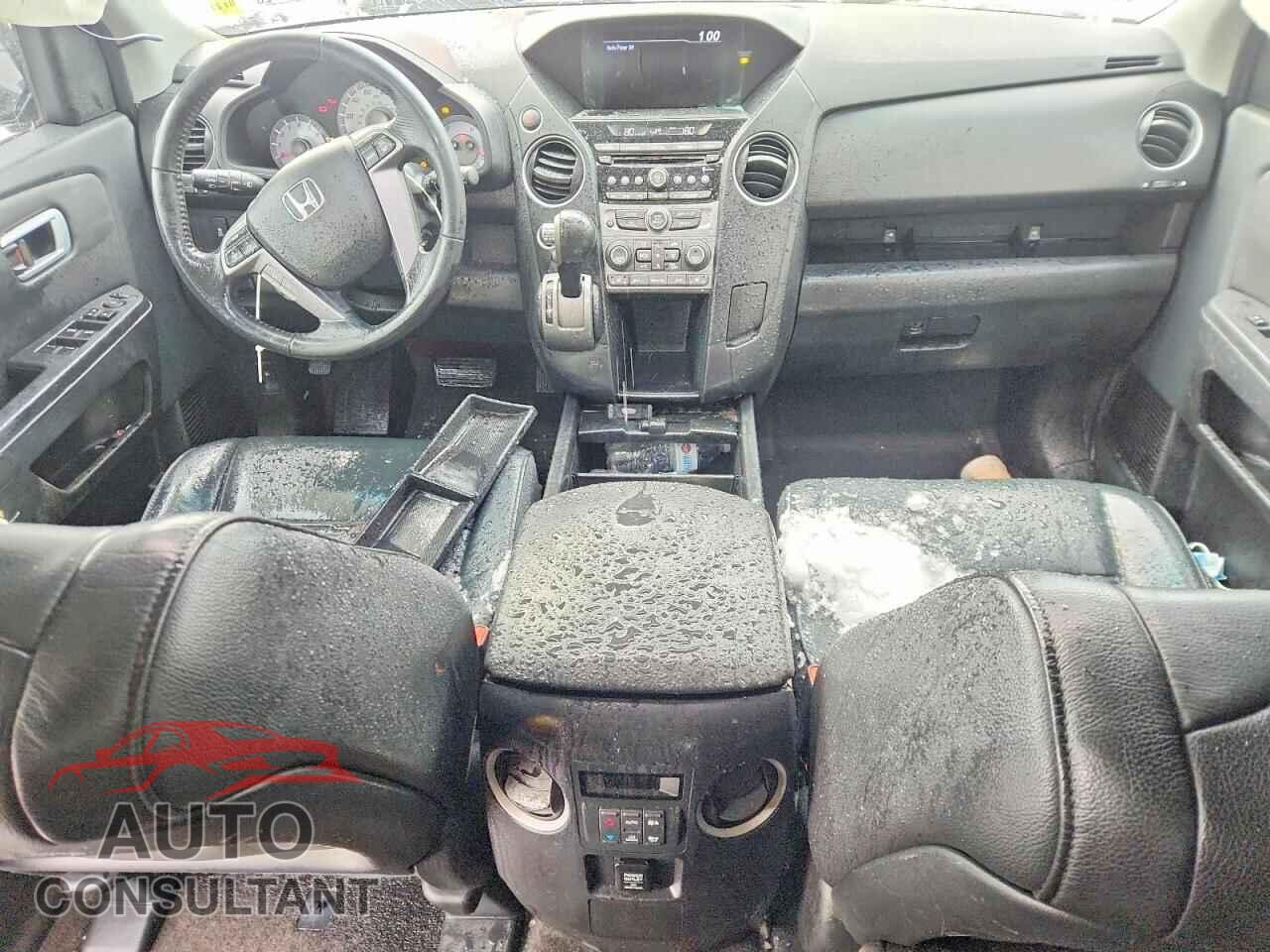 HONDA PILOT 2013 - 5FNYF4H51DB010892